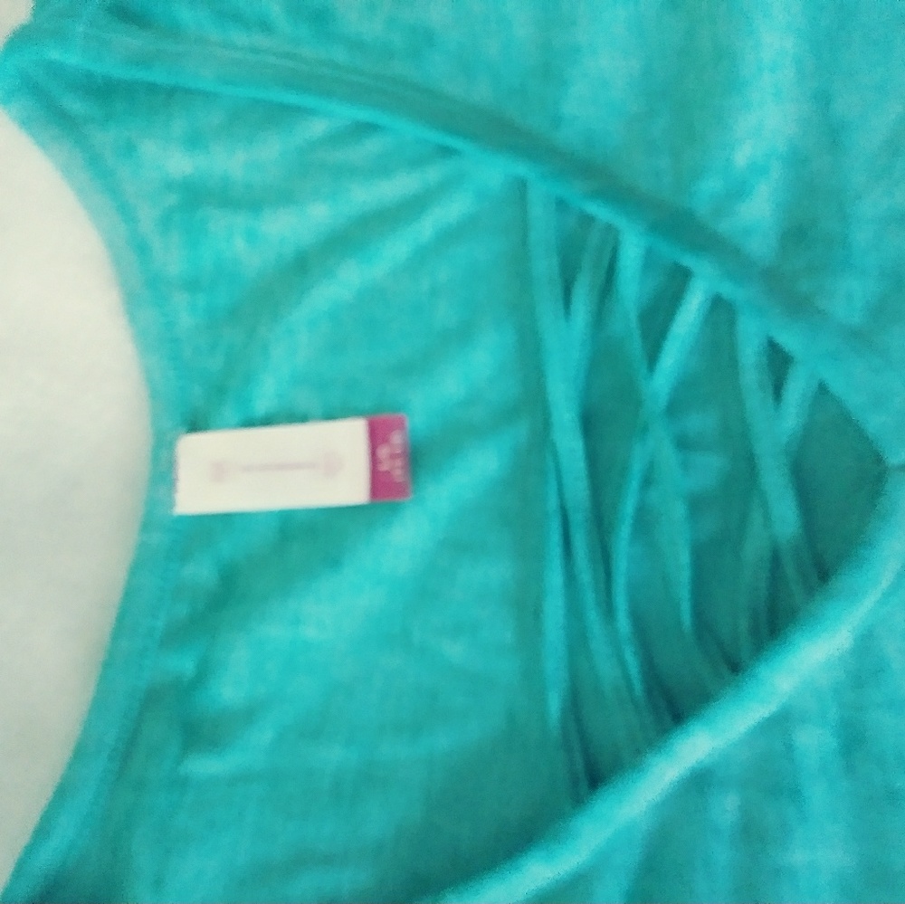 No Boundries Large blue basic tee - Picture 5 of 5